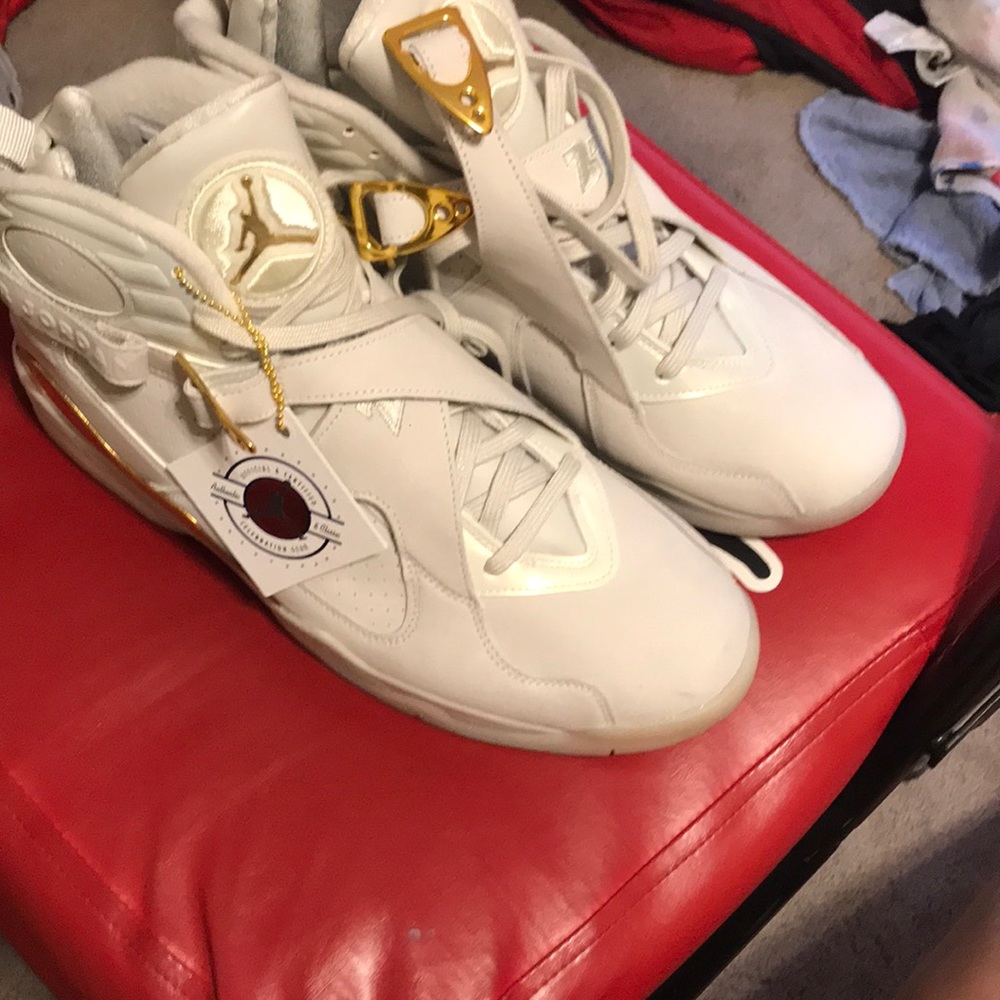 Champagne 8s